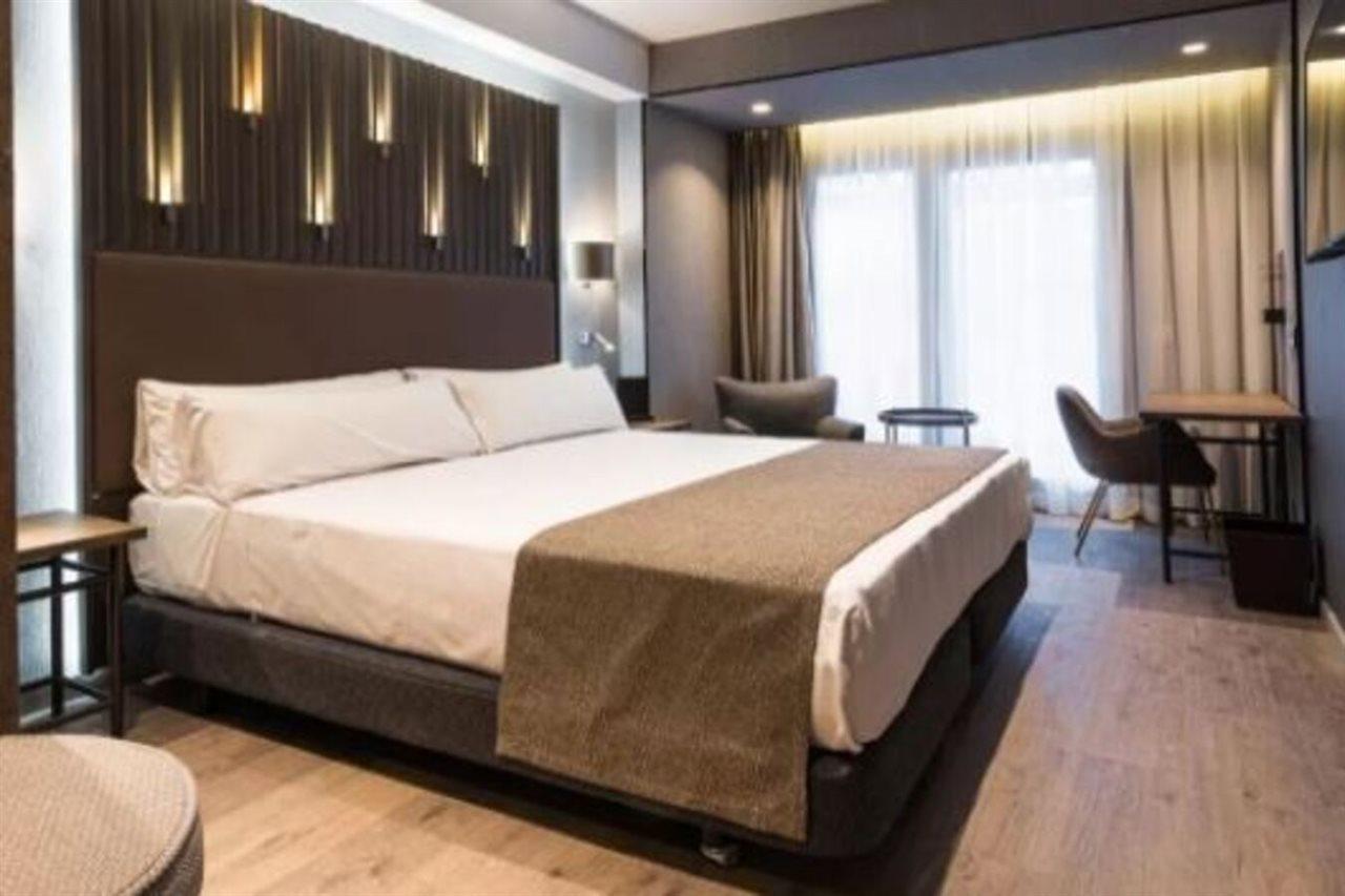 Catalonia Gran Via Hotel
